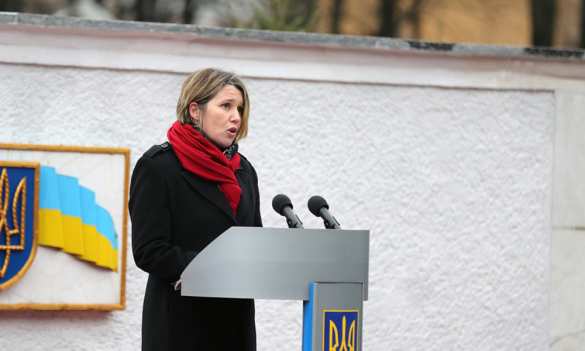 Посла Великобритании на Украине тема геев волнует в пять раз больше темы Донбасса (ФОТО) | Русская весна