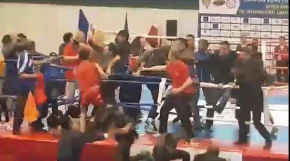 Побоище во Львове: чемпионат по кунг-фу перерос в массовую драку (ВИДЕО) | Русская весна