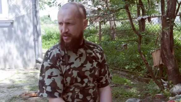 Сам себя: россиянин-«правосек» уничтожил российский паспорт и не может получить украинский | Русская весна