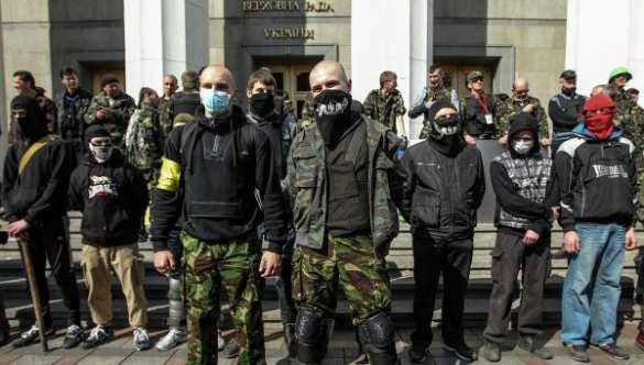 «Правый сектор» проводит митинг у здания администрации президента Украины — прямая трансляция | Русская весна