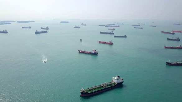 У берегов Турции возникла пробка из нефтяных танкеров из-за потолка цен | Русская весна