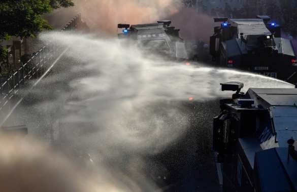 МОЛНИЯ: В Гамбурге напали на отель, в котором остановился Путин, — СМИ  | Русская весна