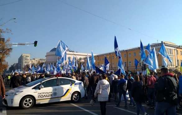 «Не повышать тарифы!»: протесты профсоюзов начались в Киеве (ФОТО) | Русская весна