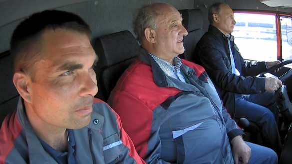 Почему Путин не пристегнулся за рулём КамАЗа во время открытия Крымского моста  | Русская весна