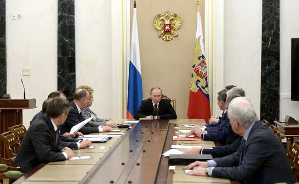 ВАЖНО: Путин провел совещание СОВБЕЗа в связи с обострением обстановки на сирийско-турецкой границе | Русская весна