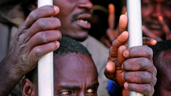 Шокирующие плоды демократии: в Ливии появились невольничьи рынки, где торгуют неграми-мигрантами | Русская весна