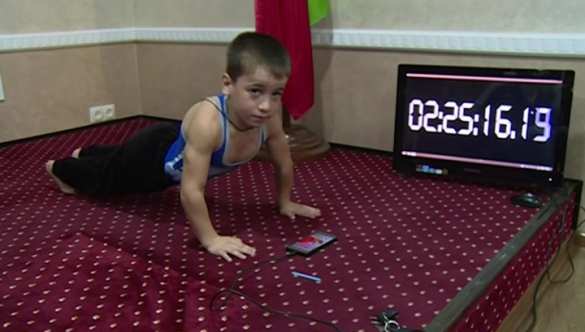 5-летний мальчик из Чечни установил мировой рекорд по отжиманиям (ВИДЕО) | Русская весна