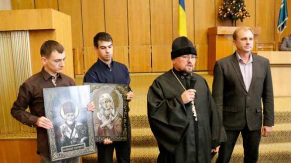 Киевский режим насаждает лже-церковь «киевского патриархата» раскольников в оккупированном Славянске | Русская весна