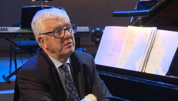 Раймонду Паулсу грозит штраф за использование русского языка | Русская весна