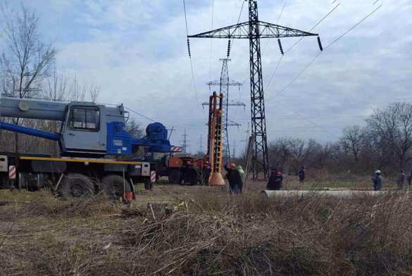 Энергетики усилили надёжность энергоснабжения сразу 4 городов ДНР (ФОТО, ВИДЕО) | Русская весна
