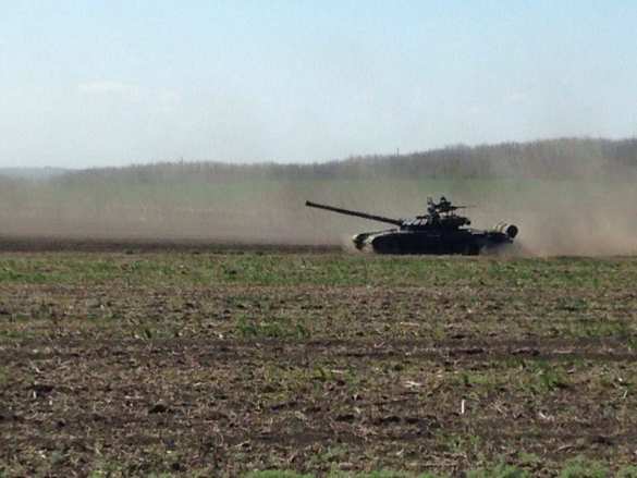 Российские войска только "одной ногой" отошли в места постоянной дислокации | Русская весна