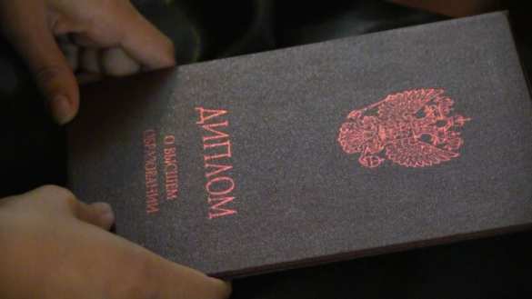 Российские дипломы в 2016 году получили около 3 тыс. выпускников вузов ДНР | Русская весна