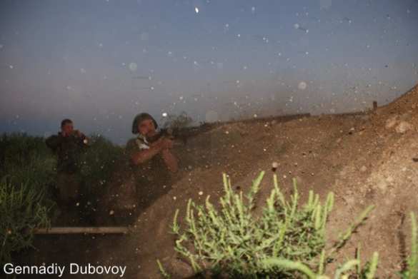 После боя под Белой Каменкой разведка «Викингов» совершила вылазку за трофеями «Правого сектора» (ВИДЕО) | Русская весна