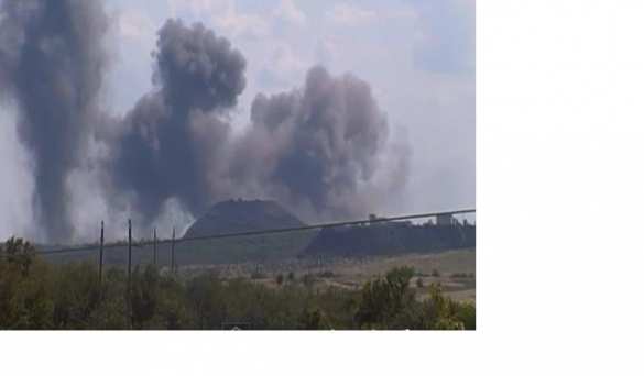 Украинский штурмовик нанес удар по шахте в Ровеньках (видео) | Русская весна