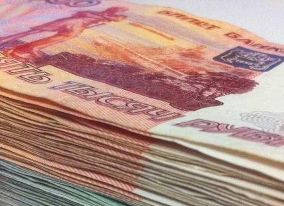 Пересчитали и потеряли: Пропали деньги, изъятые из квартиры бывшего полицейского Захарченко  | Русская весна