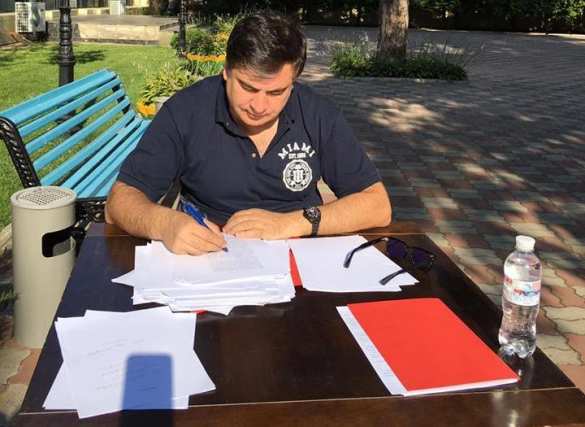 Саакашвили написал книгу о самом себе | Русская весна