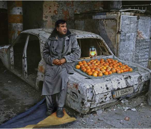 «Не шикую, мама помогает»: журналисты узнали, как живёт Саакашвили в «изгнании» (ВИДЕО) | Русская весна