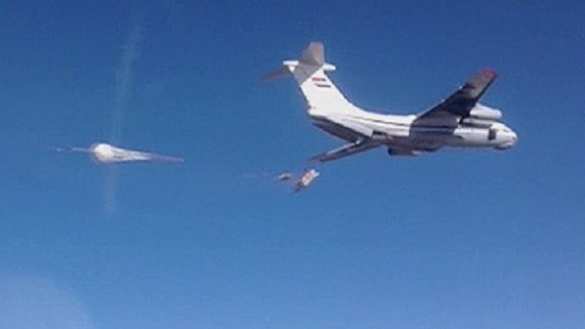 ВАЖНО: ВС РФ под огнем ИГИЛ доставили помощь в окруженный Дейр эз-Зор (ВИДЕО) | Русская весна
