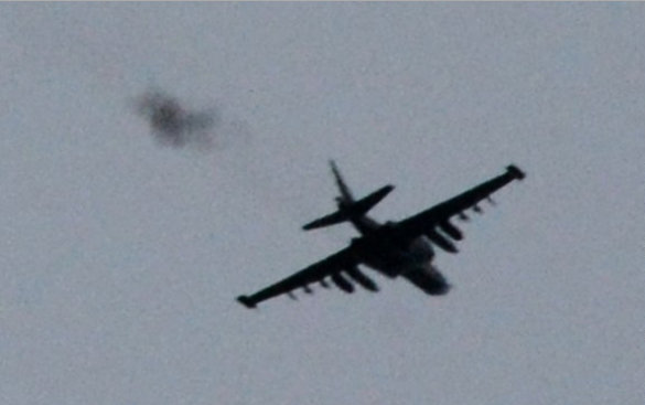 ГЕРОИ УКРАИНЫ: штурмовик ВВСУ обстрелян из ПЗРК и минометов, подбит снарядом, выключив двигатель летчик погасил пламя и приземлился — пресс-служба АТО | Русская весна