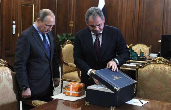 Шойгу представил Путину «черный ящик» сбитого Турцией Су-24 | Русская весна