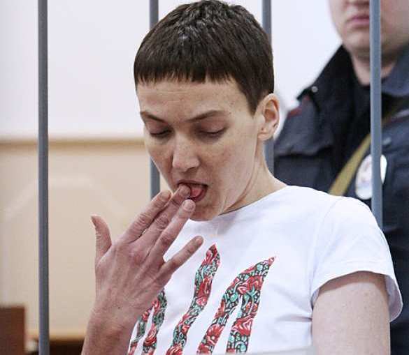 Наводчица Савченко прекратила карикатурную «голодовку» и перешла на куриный бульон | Русская весна