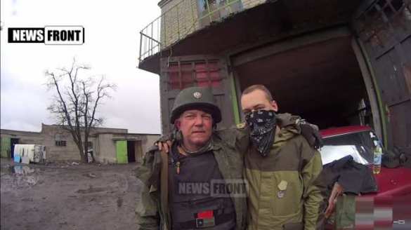 Ополченец из США «Техас»: «Обама — обезьяна, а Порошенко — вшивый пес!» (ВИДЕО) | Русская весна