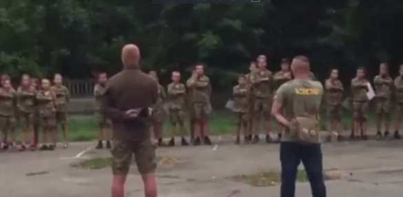 Под Киевом создан детский лагерь для юных фашистов из «Азова» (ВИДЕО) | Русская весна