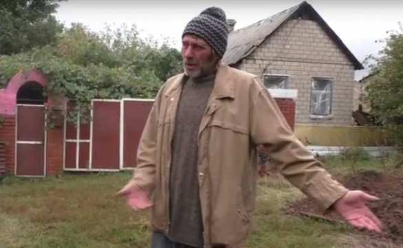 Жители регулярно обстреливаемого ВСУ поселка Зайцево прокомментировали Минские соглашения (ВИДЕО, 18+) | Русская весна