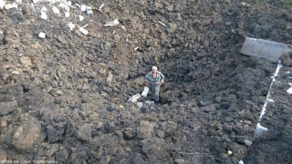 Украинская авиация применила сверхмощные авиабомбы по жилым кварталам Шахтерска (фото/видео) | Русская весна