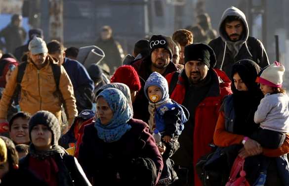 Первый самолет с сирийскими беженцами приземлился в аэропорту Торонто | Русская весна