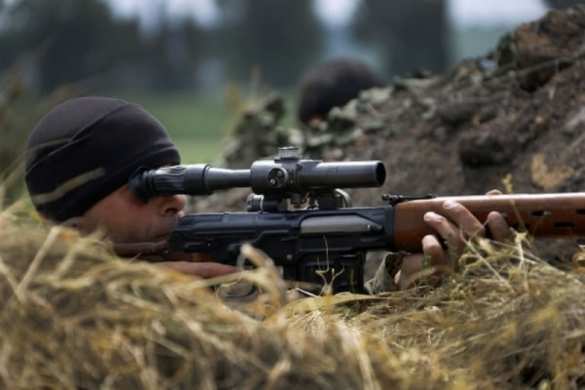 Снайпер ДНР уничтожил украинского военного в оккупированной Марьинке | Русская весна