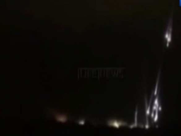 Хроника преступлений против человечества — видеоэксклюзив «Комсомольской Правды» обстрела Семеновки фосфорными минами с комментариями очевидца | Русская весна