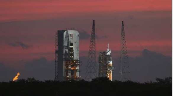 «Таки запустили» — американский космолет Орион вышел на высокую орбиту (видео запуска) | Русская весна