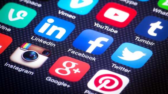 Это война нового типа: Сможет ли Россия противостоять американским IT-гигантам | Русская весна