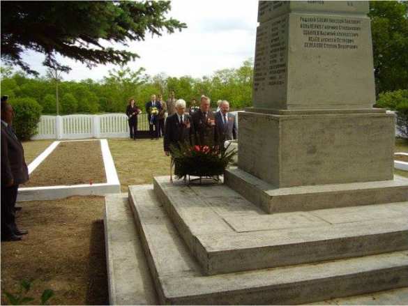 В Венгрии осквернили советское воинское захоронение | Русская весна