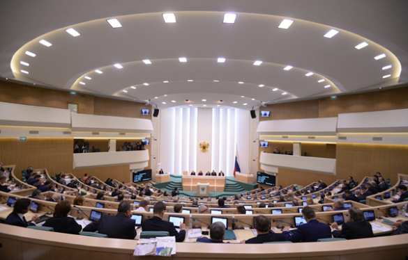 В Совфеде ответили на обвинения во «вмешательстве» в американские выборы | Русская весна