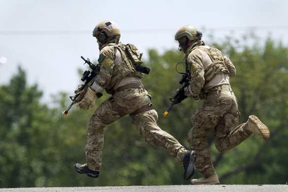 Элитный спецназ США бежал с базы в Сирии, оставив странные послания русским (+ВИДЕО, ФОТО) | Русская весна