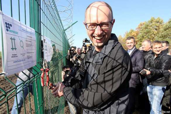 Минфин Украины отказался увеличить финансирование «Стены» Яценюка (ДОКУМЕНТ) | Русская весна