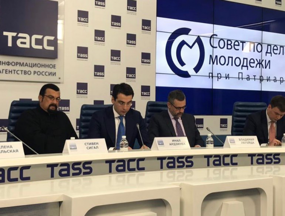 Стивен Сигал: «Патриарх Кирилл — великий духовный лидер» | Русская весна