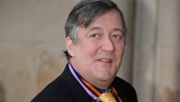 Известный актер-гомосексуалист Стивен Фрай пытался покончить с собой после беседы с политиком из Уганды | Русская весна