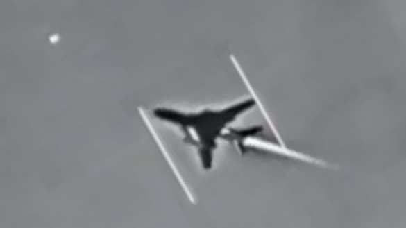 Пентагон показал кадры уничтожения ВВС США истребителя Су-22 в небе Сирии (ВИДЕО) | Русская весна