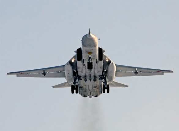 Авиаудары неожиданно настигают боевиков: Разведка ВКС РФ наводит на цели ВВС Сирии — кадры с дрона (+ВИДЕО) | Русская весна