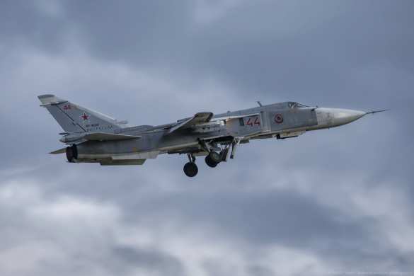 Мадрид неожиданно отреагировал на пролёт Су-24 над испанским авианосцем (ВИДЕО) | Русская весна