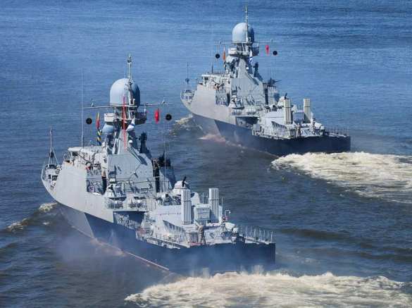 Российские военные корабли сопровождали торговые суда через Ла-Манш | Русская весна