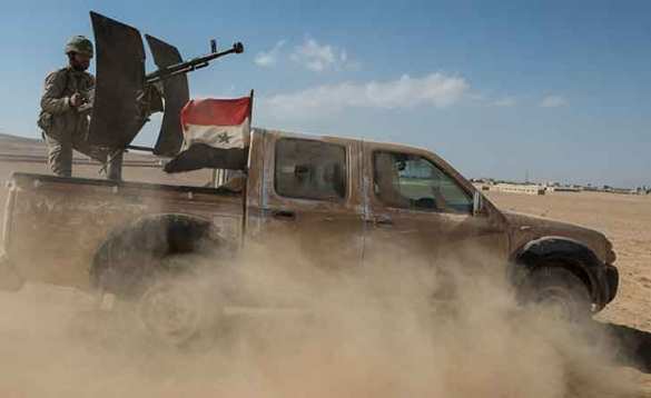 Страшные кадры: военную машину в Сирии разорвало взрывом, когда боец делал селфи (ВИДЕО) | Русская весна