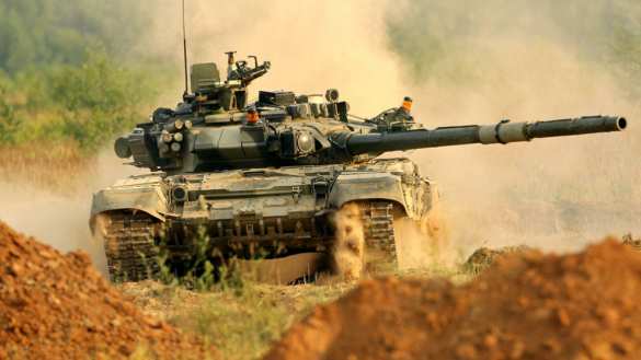 Bravo, Oleg! — Russian tank officer destroyed ISIS suicide vehicle in a battle near Palmyra (VIDEO 18+) | Русская весна