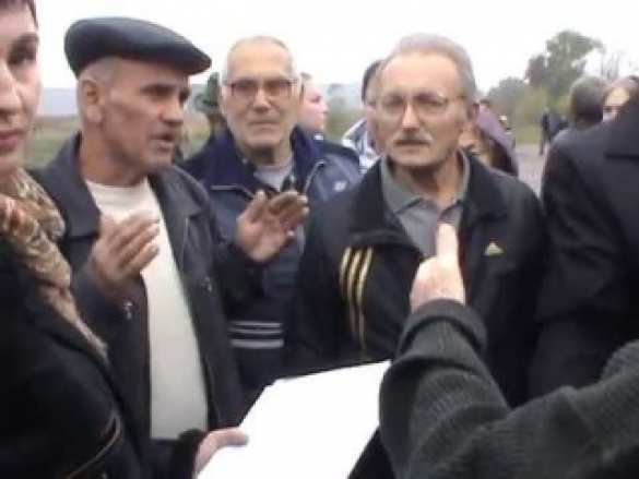 Жители предместий Мариуполя требуют вывести украинские войска (видео) | Русская весна