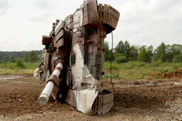 Кувейтский танк Т-72 перевернулся на скорости 70 км/ч на танковом биатлоне (ВИДЕО+ФОТО) | Русская весна