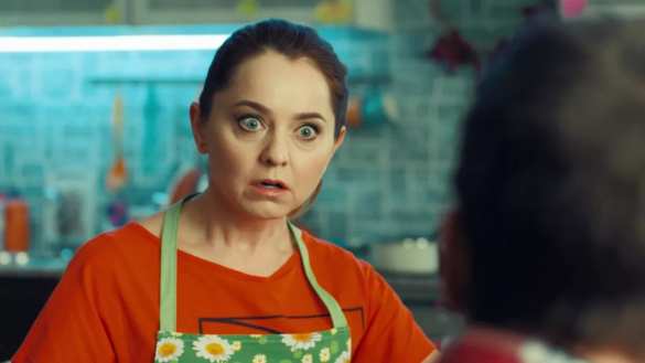 Актрису сериала «СашаТаня» признали угрозой нацбезопасности на Украине | Русская весна