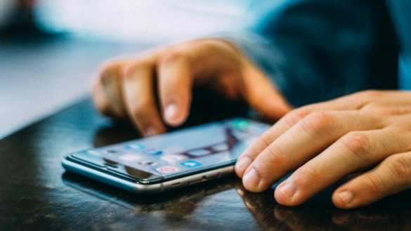 Учёные назвали самую массовую угрозу в соцсетях | Русская весна